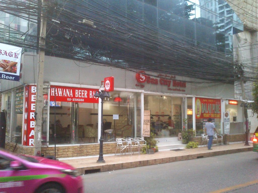 Sun City Hotel Bangkok Exterior photo